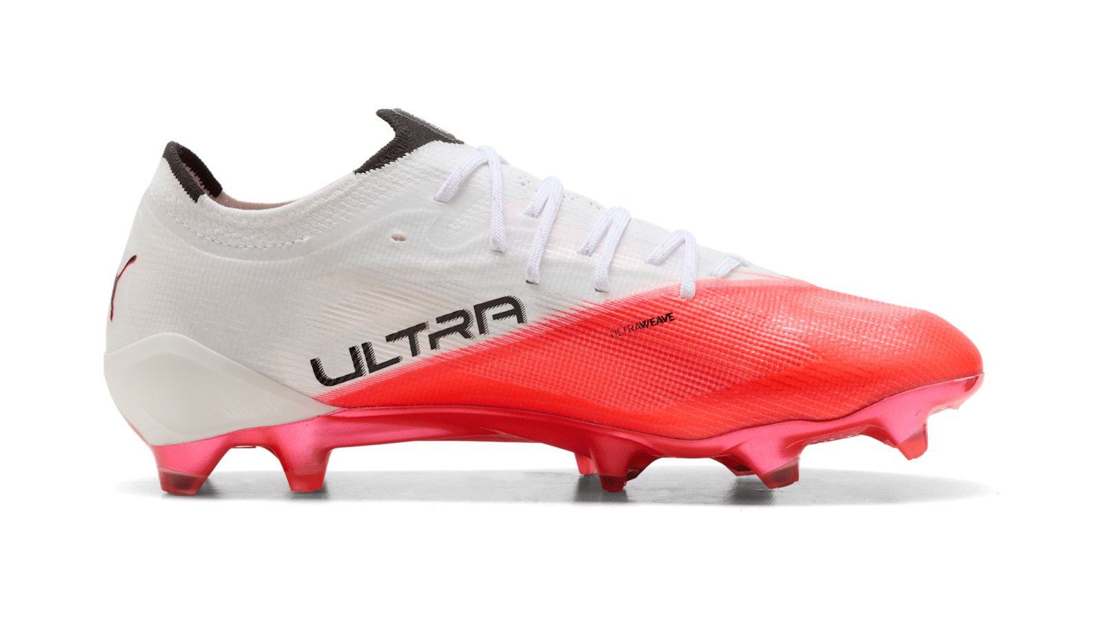 La chaussure de football Puma Ultra 7 Ultimate blanche et rouge, vue de profil